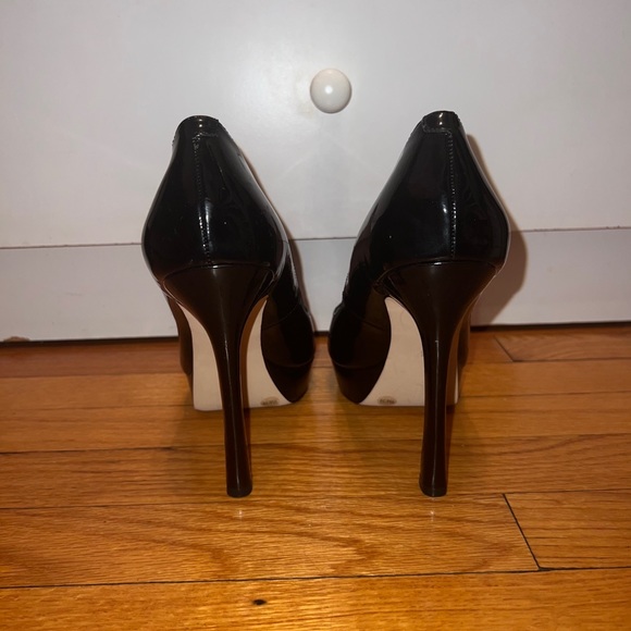 Open Toe Black Pumps - Picture 3 of 4